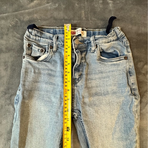 Levi's Women's Light Blue Skinny Jeans
#1278 - Picture 5 of 8